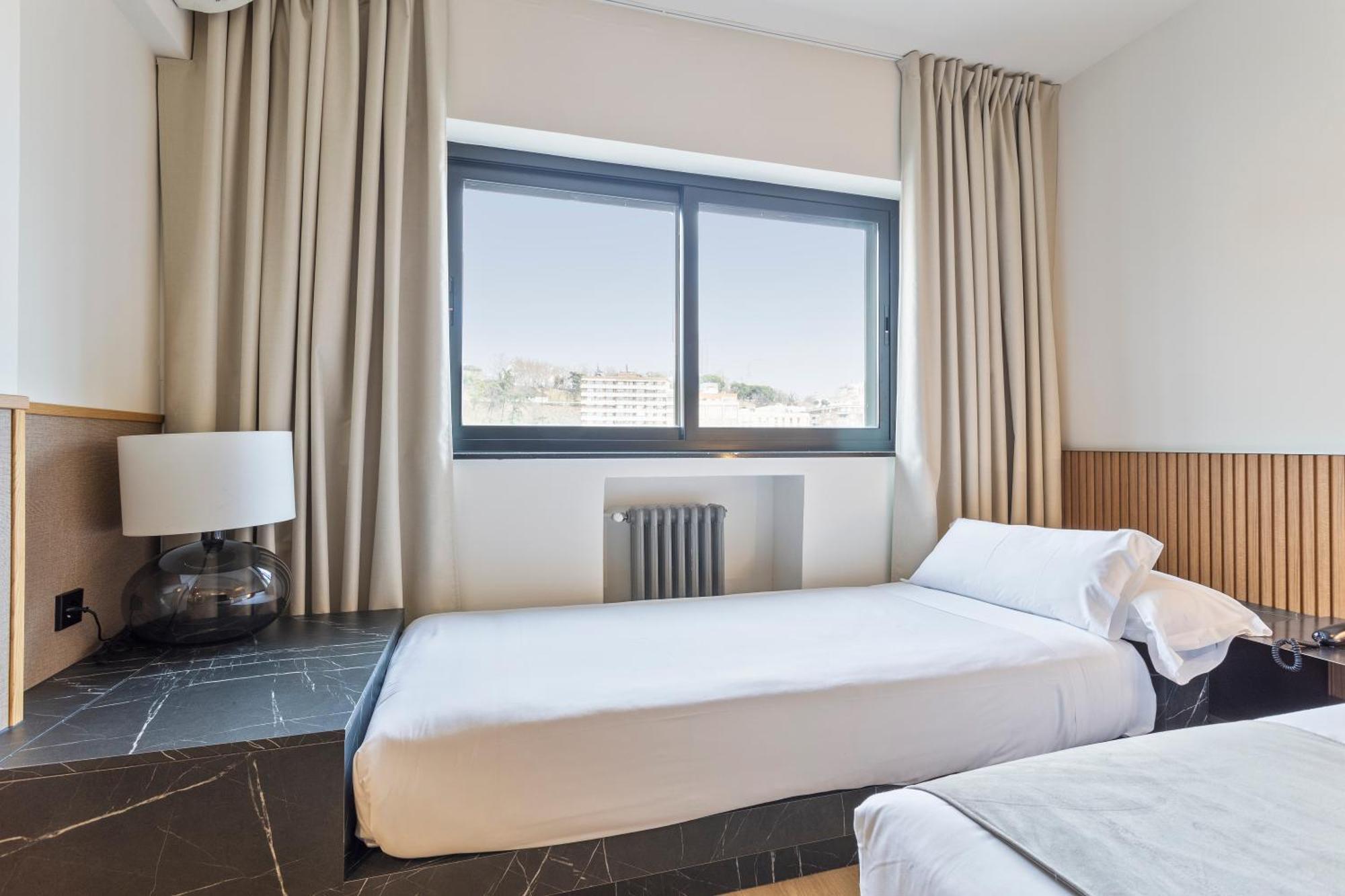 Hotel Acta Madfor Madrid Eksteriør bilde
